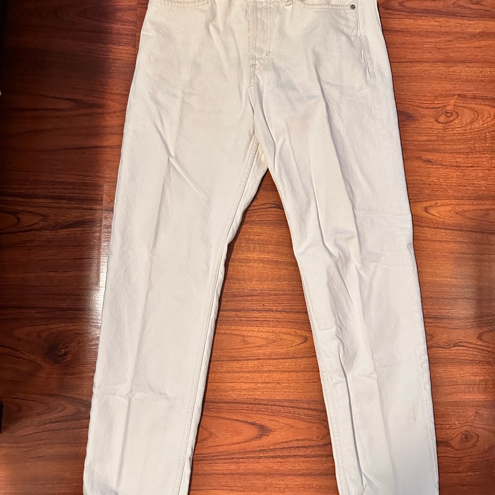 H&M Men's Cream/white jeans. Used but don’t have any stains on them